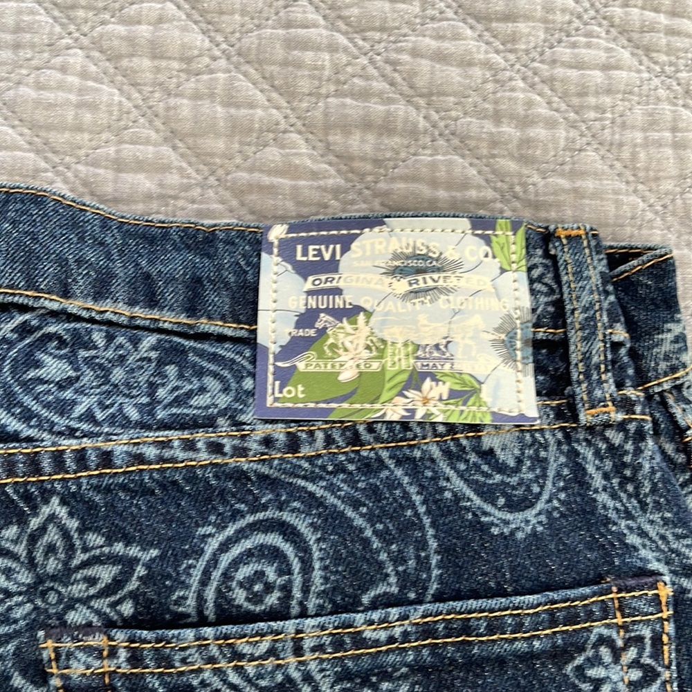 Levi jeans